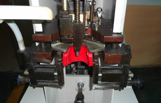 macchina per montare della scarpa del tallone del Automatico-cemento