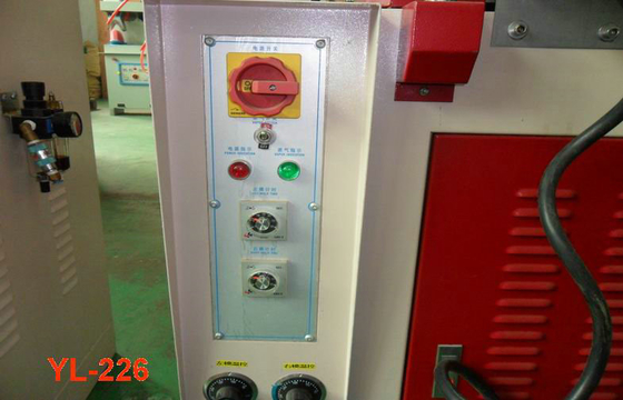 Macchina d'attivazione della scarpa elettronica semiautomatica