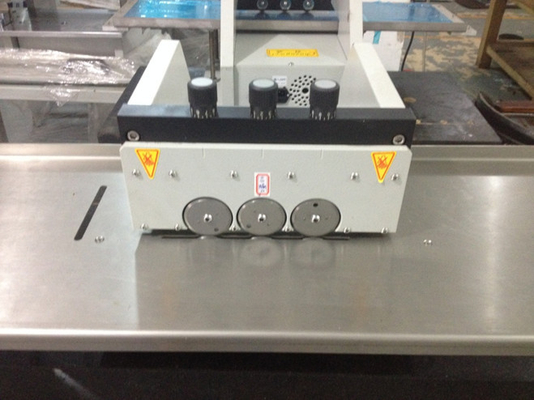 Tre spessore dell'attrezzatura 0.6mm-3.0mm del PWB Depaneling della tagliatrice della scanalatura di V
